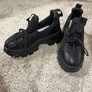 Women's Black Chunky Sneakers